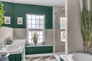 Photo 25- click for photo gallery